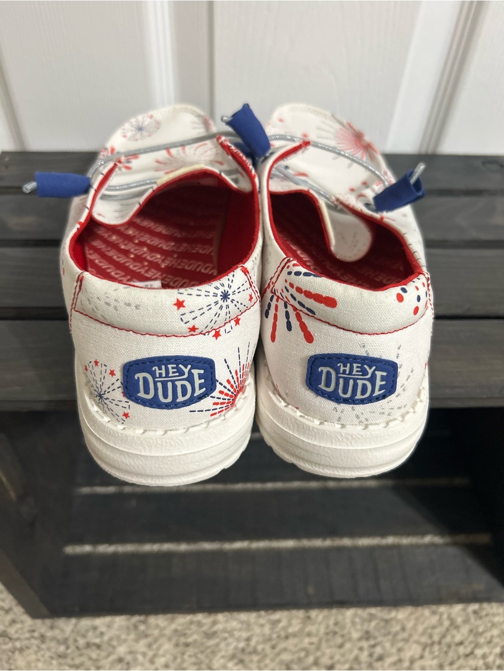 Hey Dude Women’s Wendy Fireworks Casual Shoes Sz 7 EUC - Picture 4 of 7